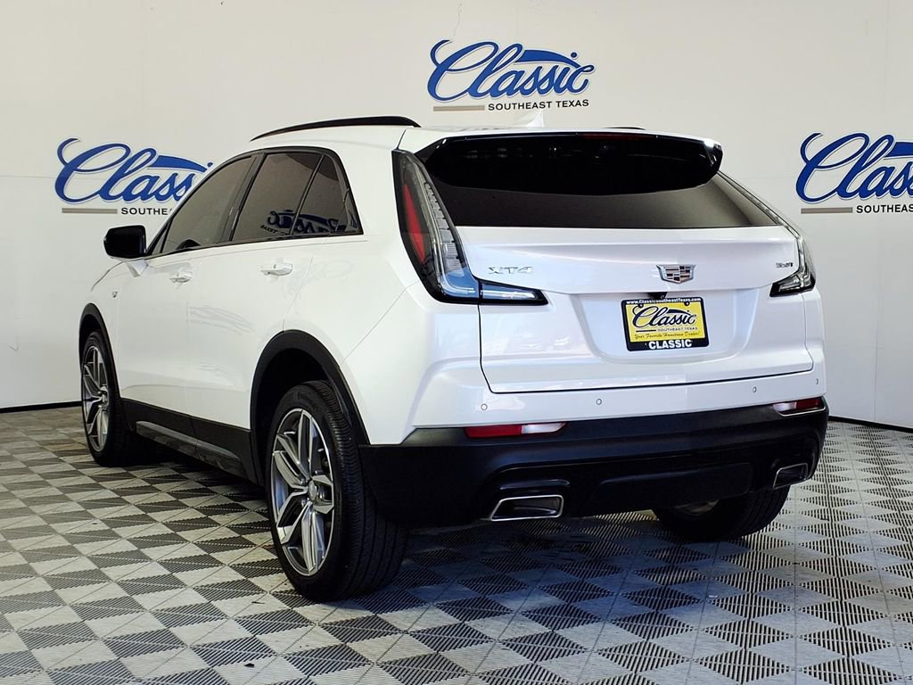 Used 2023 Cadillac XT4 Sport FWD image 2