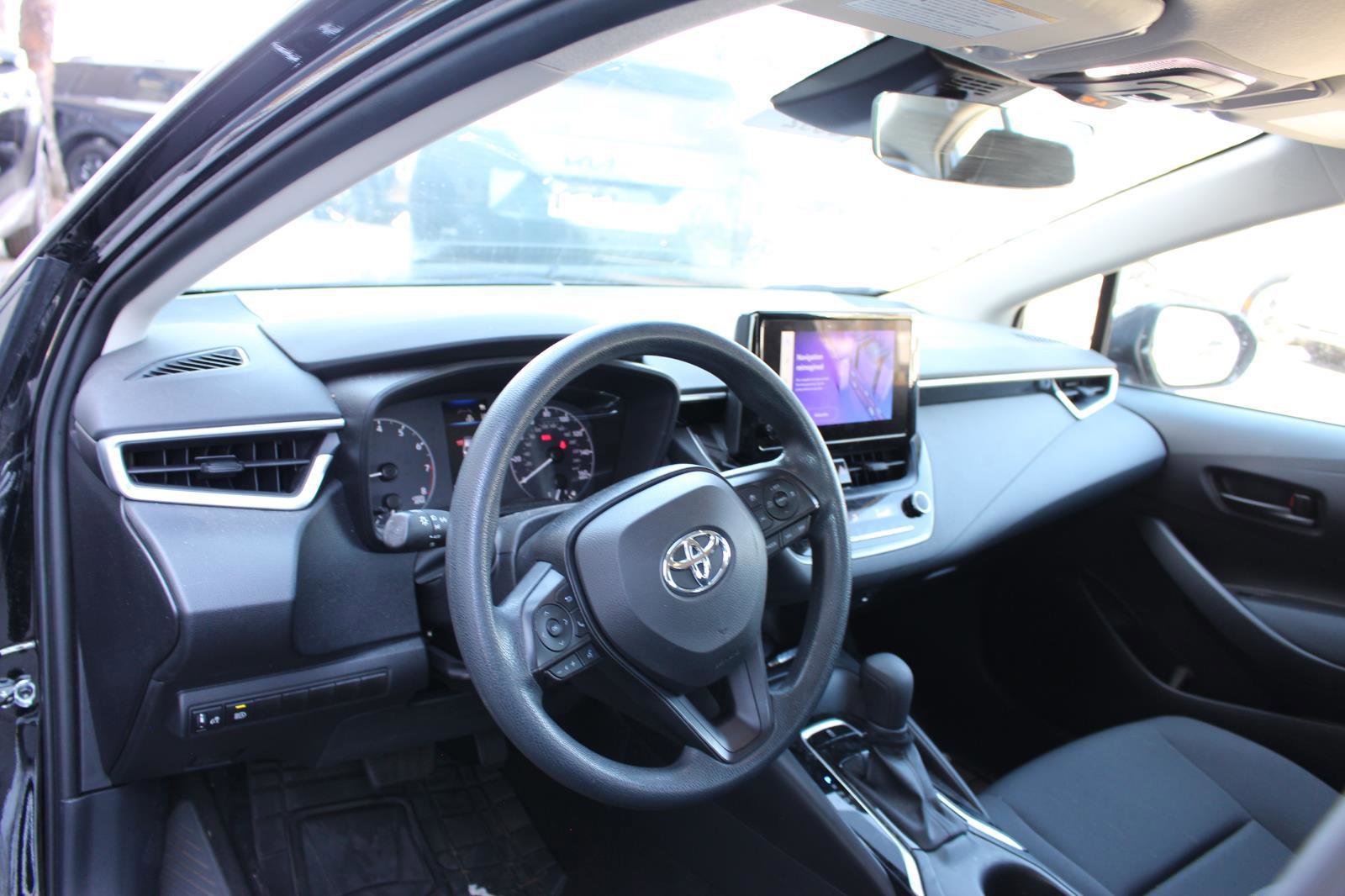 Used 2023 Toyota Corolla LE image 18
