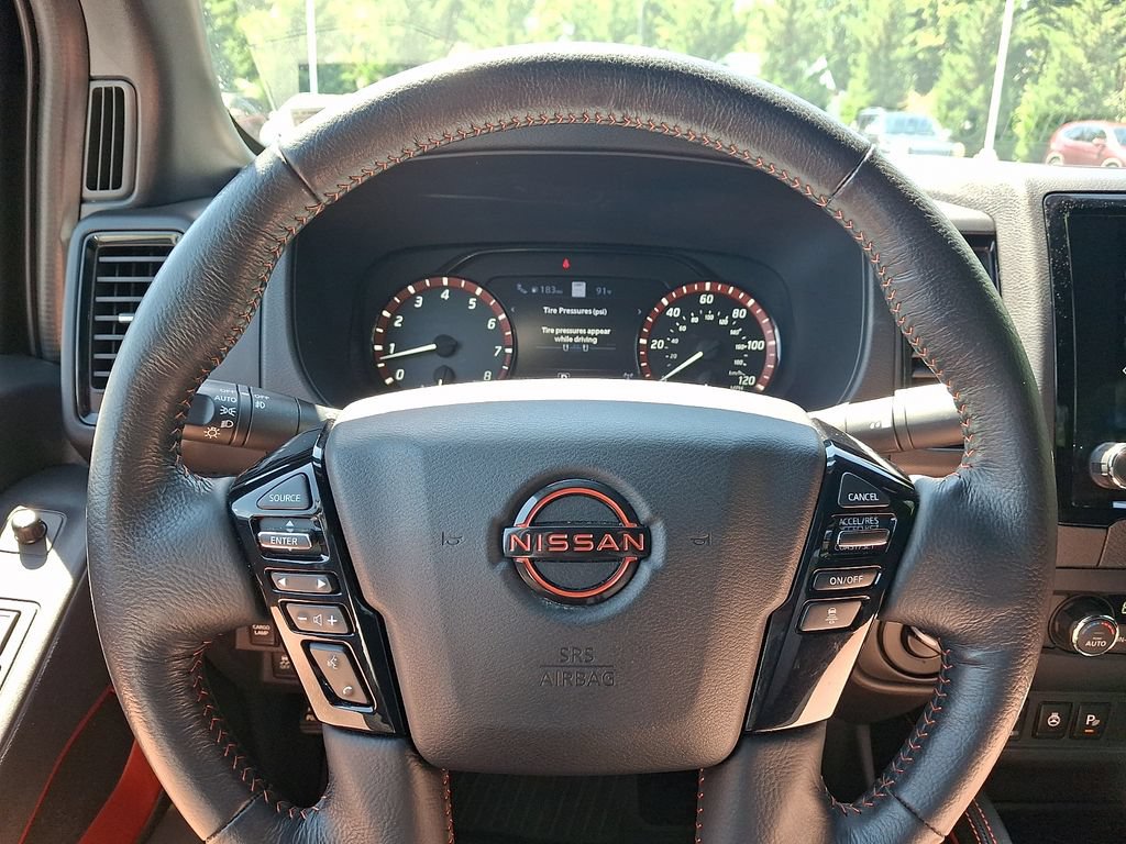 Used 2023 Nissan Frontier PRO-4X w/ Pro Convenience Package AWD/4WD image 19