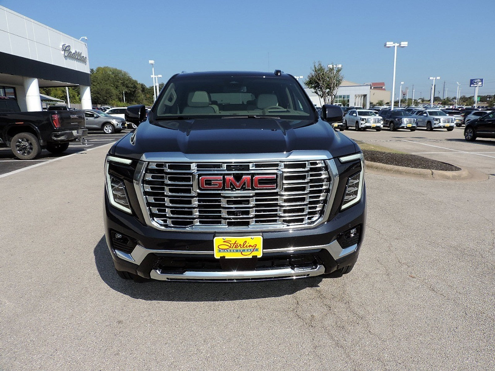 New 2026 GMC Yukon XL Denali w/ Sun & Power Step Package AWD/4WD image 2