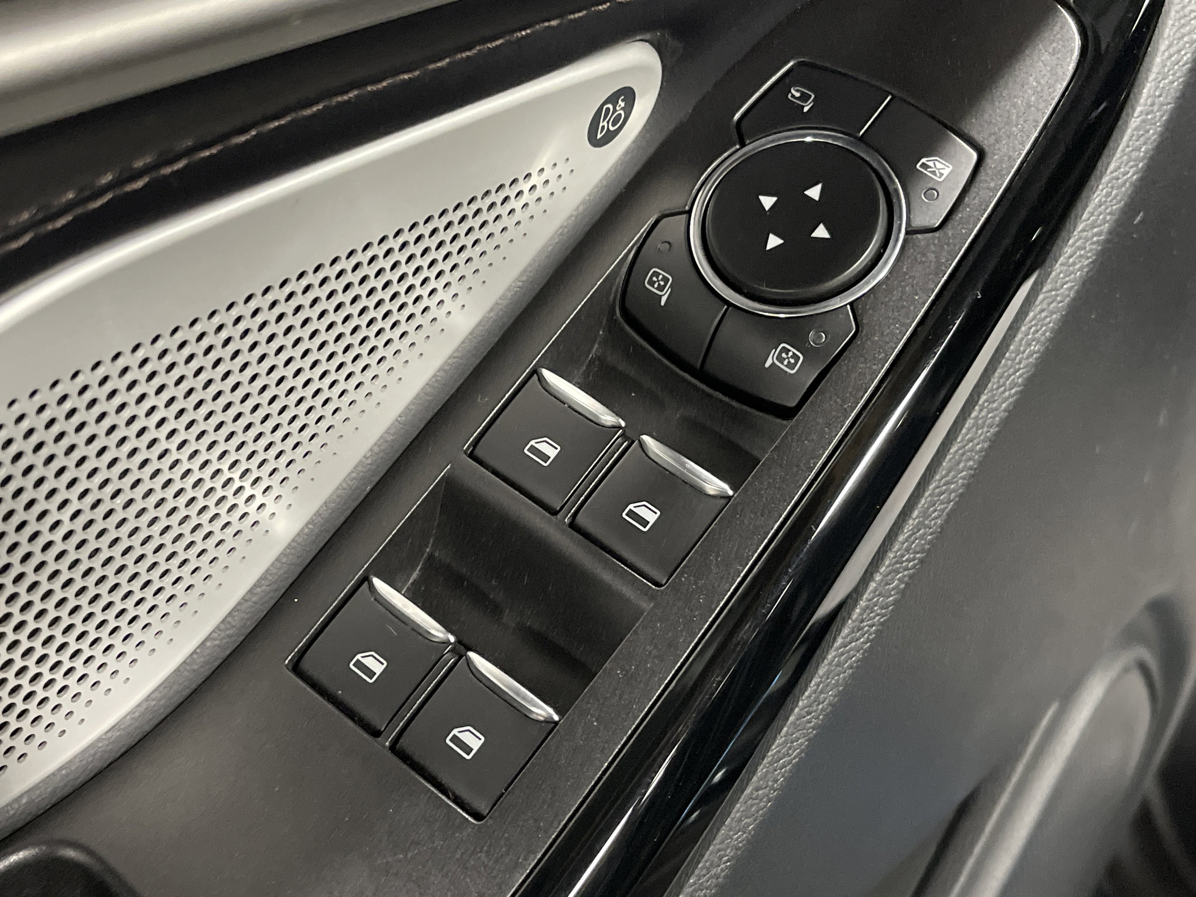 Used 2022 Ford Explorer Platinum w/ Equipment Group 601A image 10