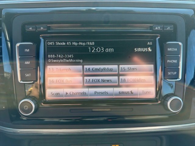 Used 2013 Volkswagen Beetle TDI image 17