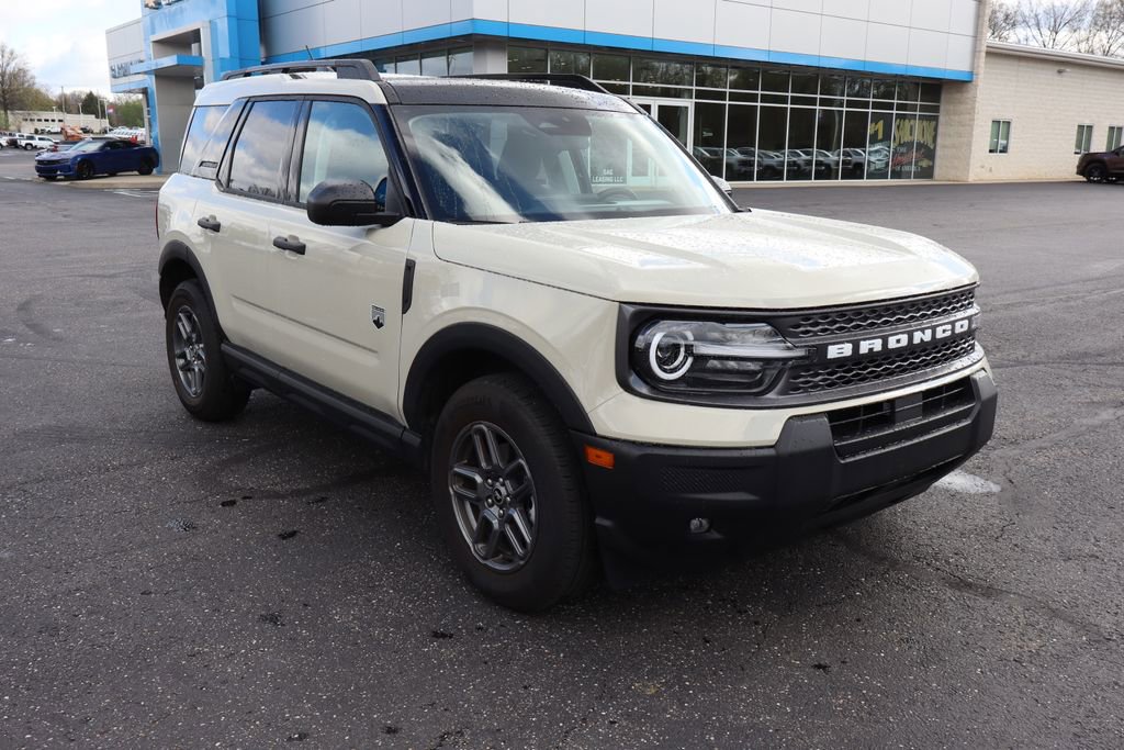 Used 2025 Ford Bronco Sport Big Bend w/ Convenience Package image 2