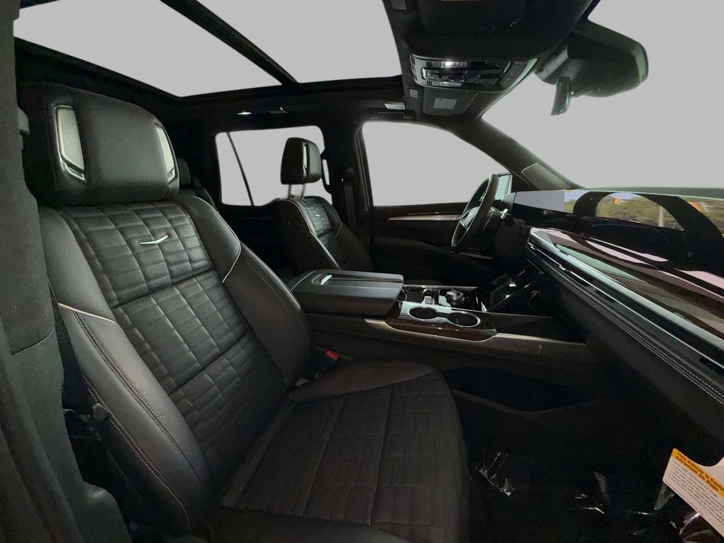 Used 2026 Cadillac Escalade Platinum Sport w/ LPO, ONYX Package AWD/4WD image 14