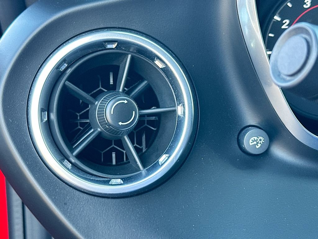 Used 2017 Chevrolet Camaro SS image 11