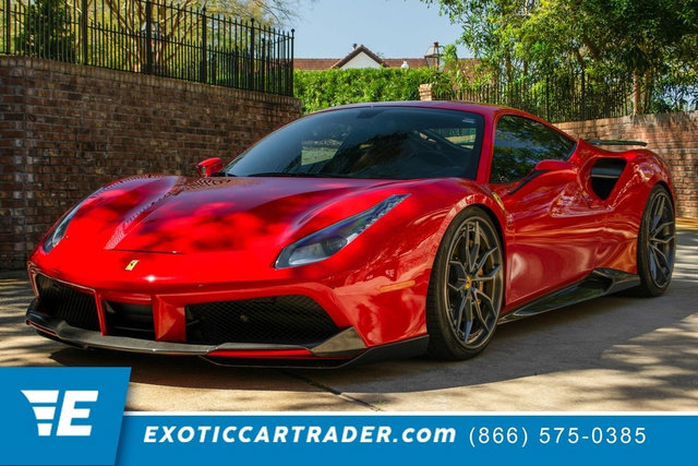 Used 2017 Ferrari 488 GTB image 1