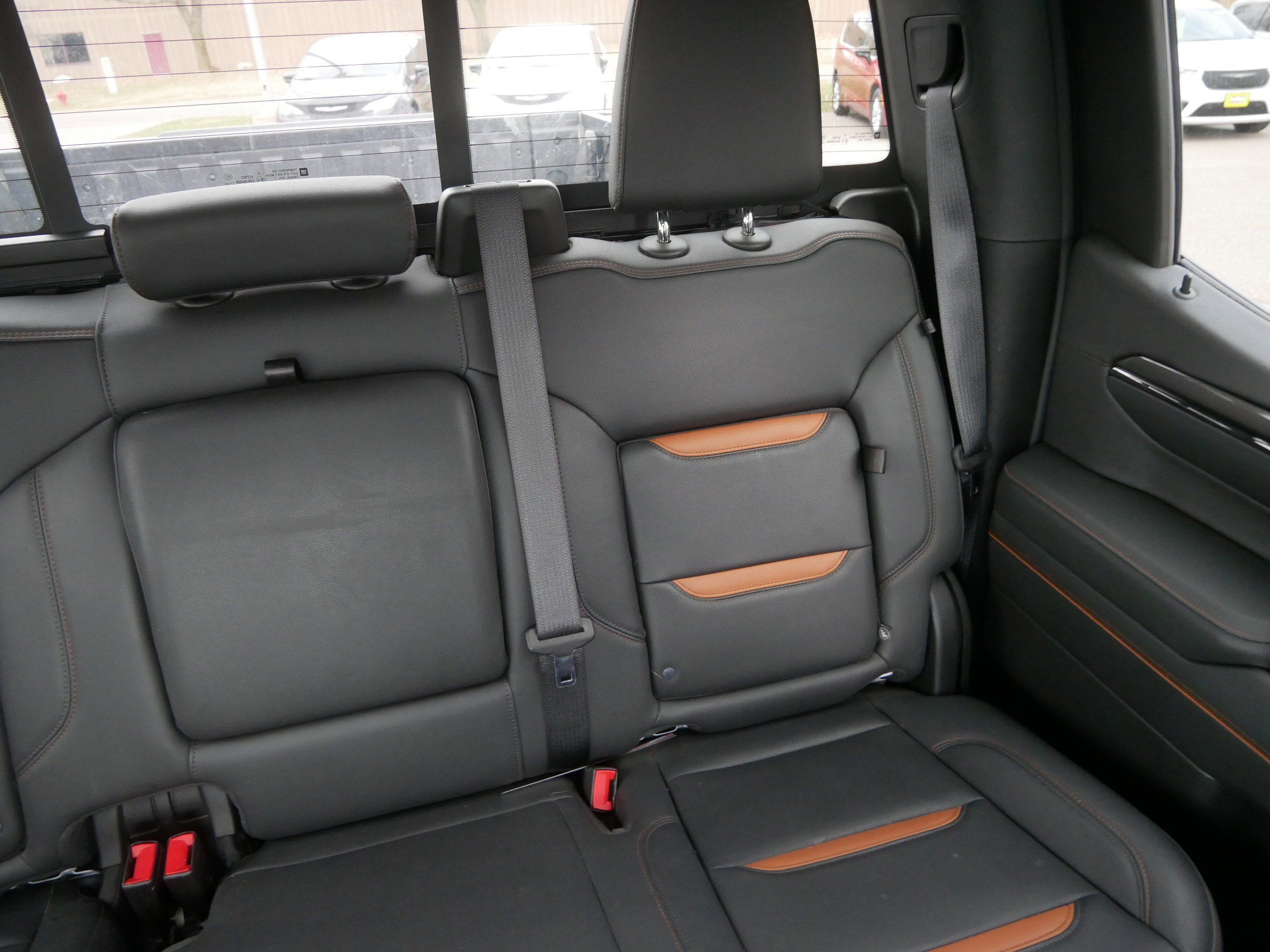 Used 2022 GMC Sierra 1500 AT4 w/ AT4 Premium Package image 14