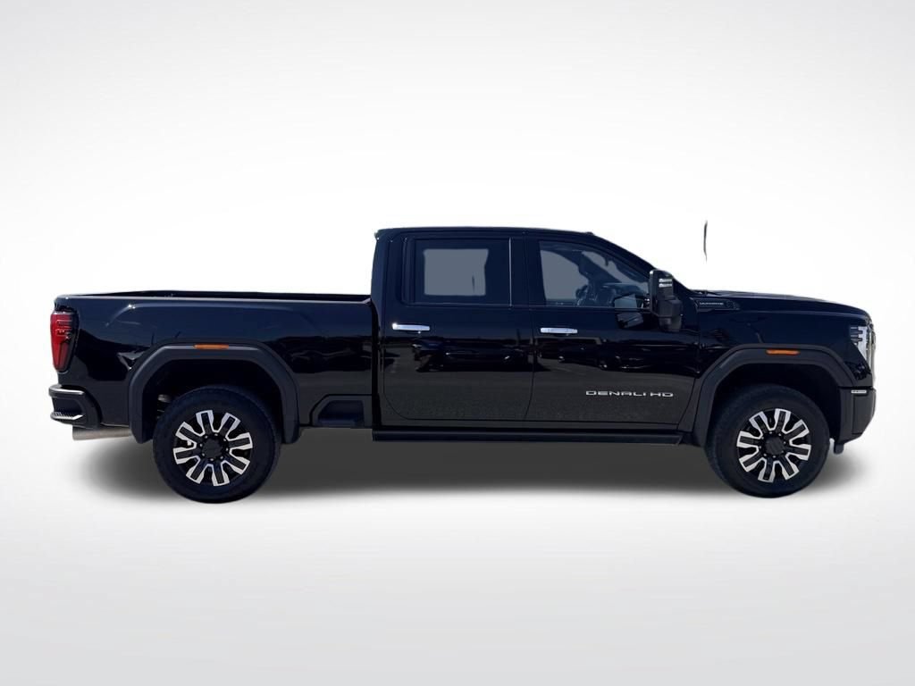Used 2024 GMC Sierra 2500 Denali Ultimate AWD/4WD image 7