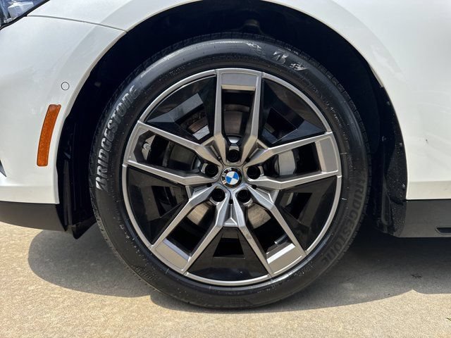 Used 2026 BMW 530i xDrive AWD/4WD image 26