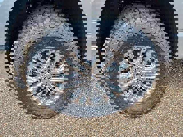 New 2025 Ford F150 Lariat w/ Equipment Group 501A Mid image 10