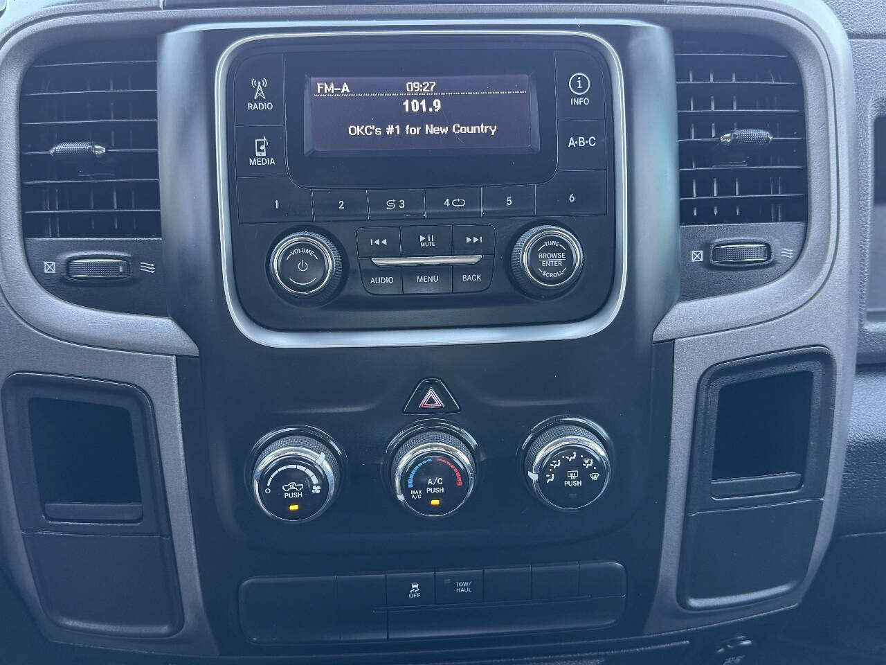 Used 2014 RAM 1500 Tradesman RWD image 27