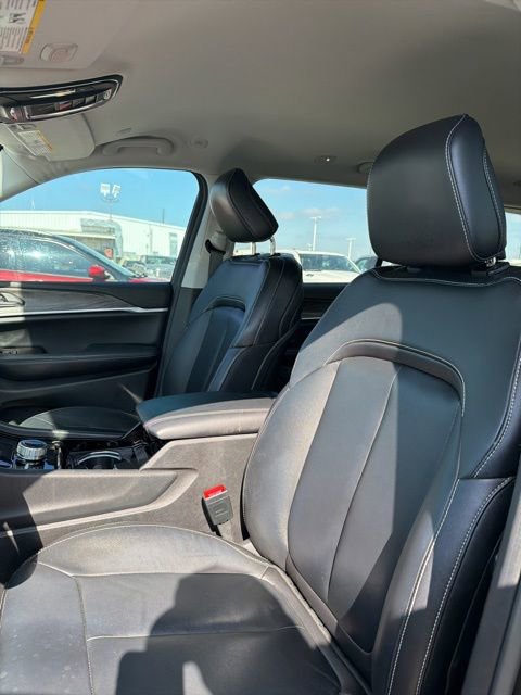 Used 2023 Jeep Grand Cherokee L Limited image 10