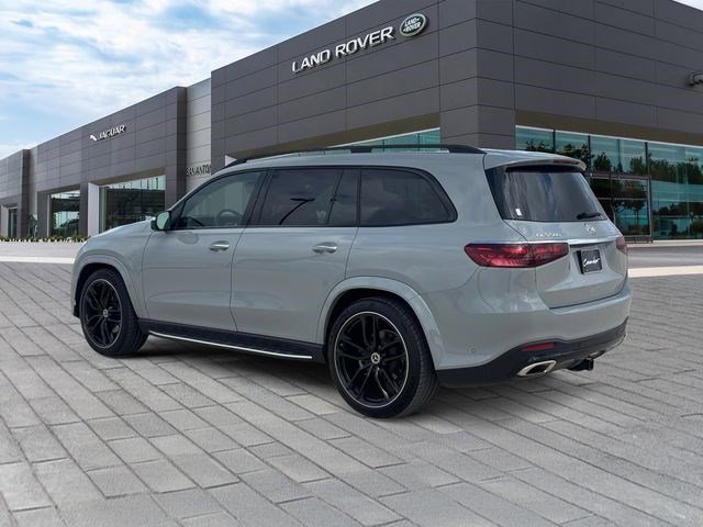 Used 2024 Mercedes-Benz GLS 580 4MATIC image 3