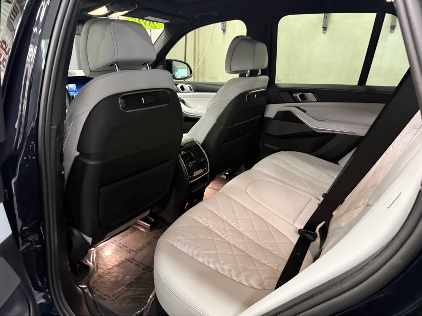 Used 2025 BMW X5 M60i w/ Climate Comfort Package AWD/4WD image 21