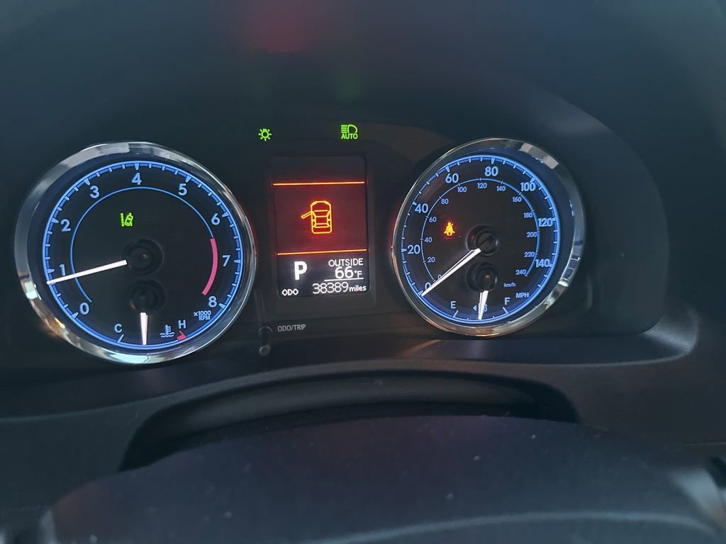 Used 2019 Toyota Corolla LE image 43