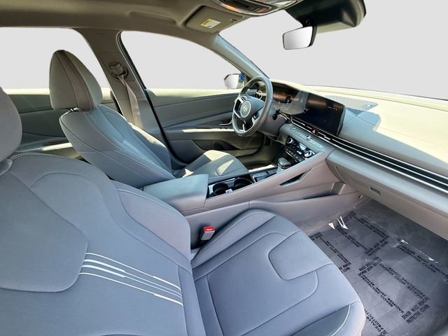 Certified 2024 Hyundai Elantra SEL w/ Convenience Package FWD image 26