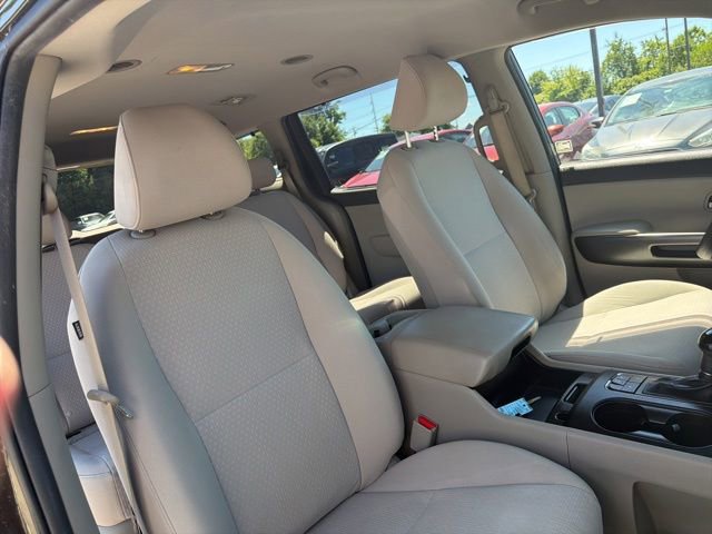 Used 2016 Kia Sedona LX w/ Option Group 020 FWD image 26