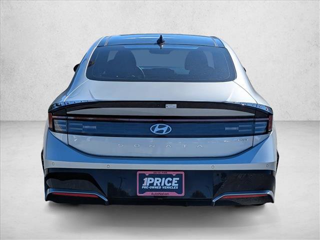Certified 2025 Hyundai Sonata Limited FWD image 6