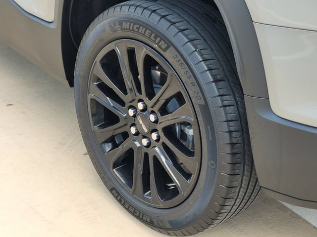 Used 2023 GMC Acadia SLT w/ Elevation Edition FWD image 8