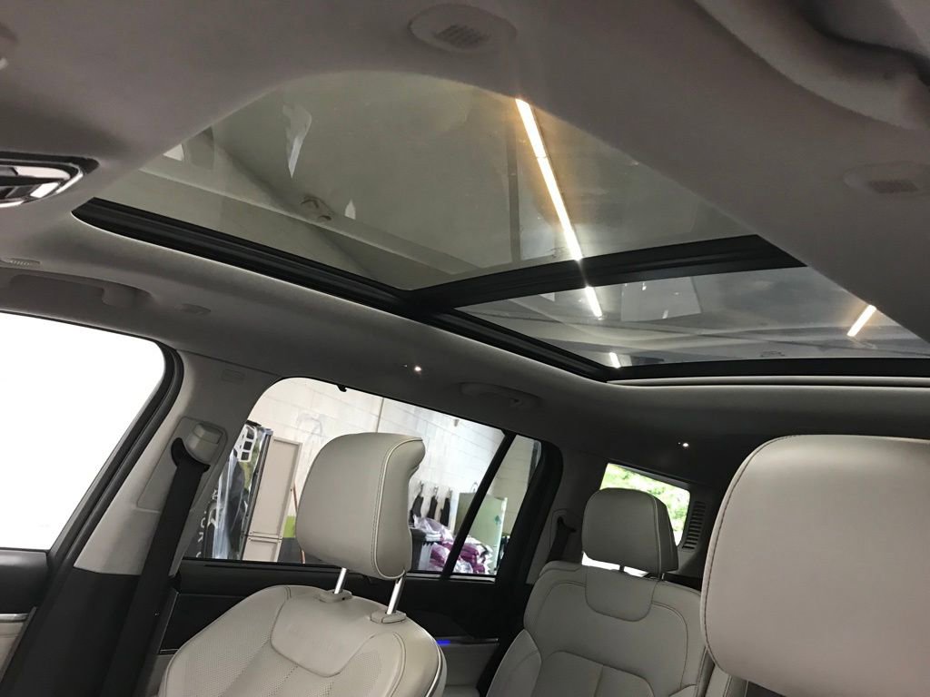 Used 2021 Jeep Grand Cherokee L Overland w/ Luxury Tech Group IV image 26