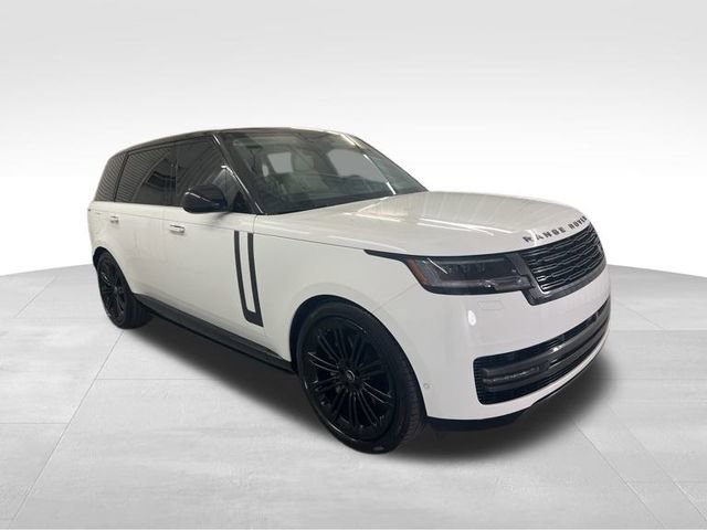 Used 2025 Land Rover Range Rover Long Wheelbase SE image 3