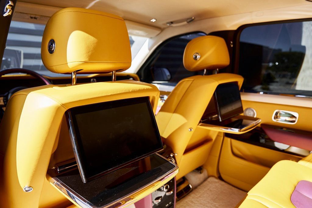 Used 2025 Rolls-Royce Cullinan image 43