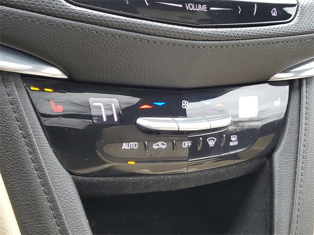 Used 2017 Cadillac XT5 Luxury w/ Driver Awareness Package image 18