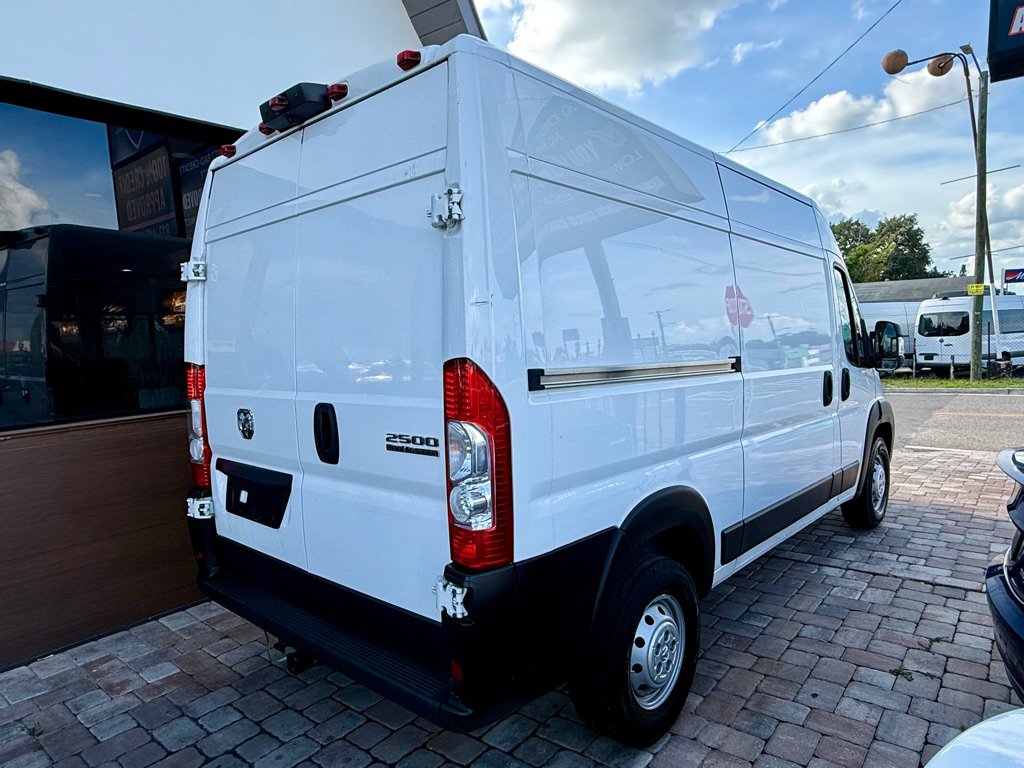 Used 2023 RAM ProMaster 2500 FWD image 9