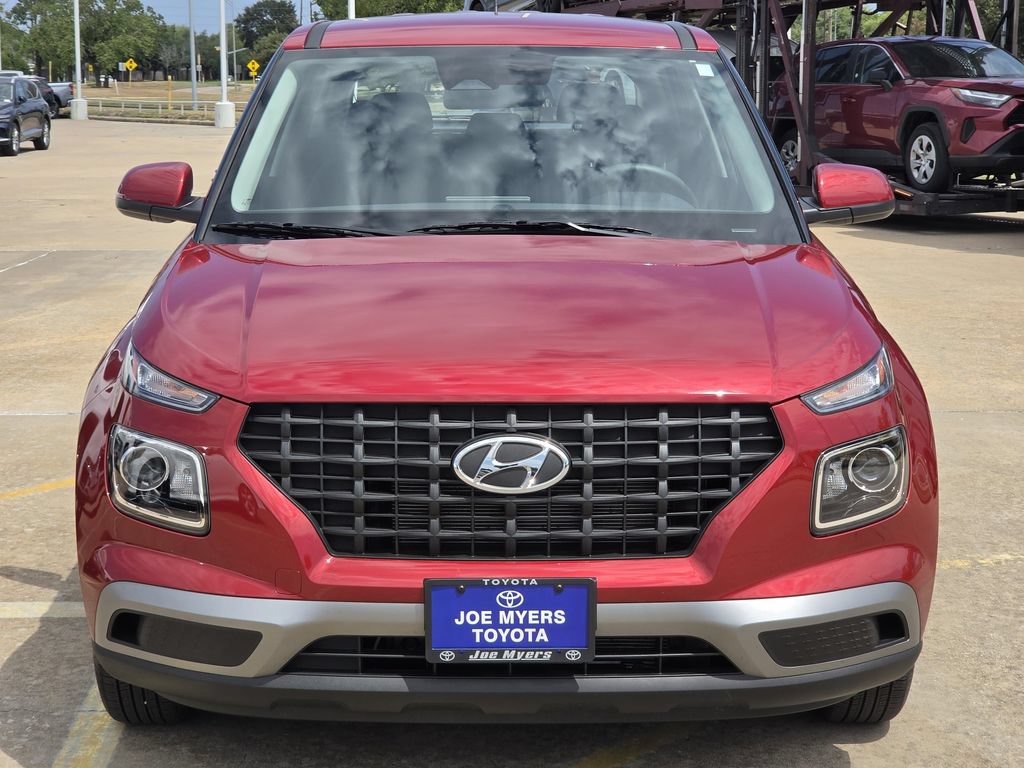 Used 2025 Hyundai Venue SE FWD image 3