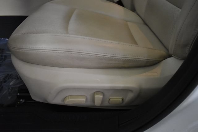 Used 2016 Subaru Outback 2.5i Limited AWD/4WD image 13