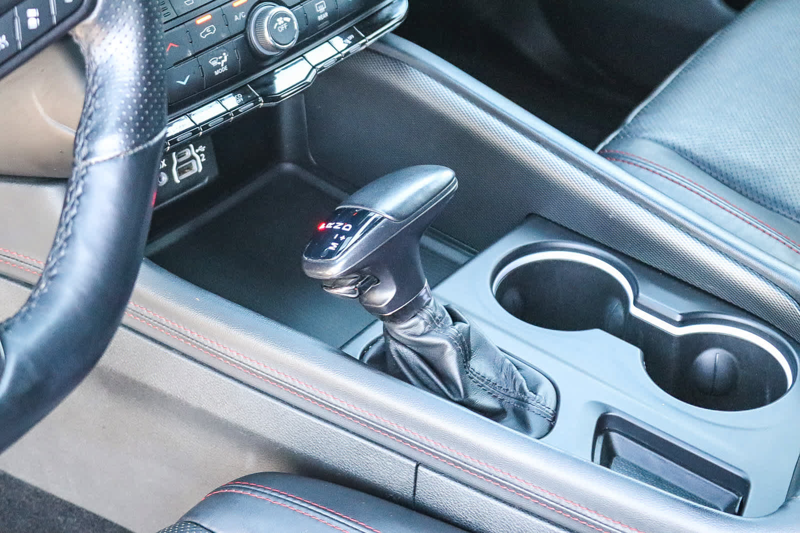 Used 2024 Dodge Durango GT RWD image 21
