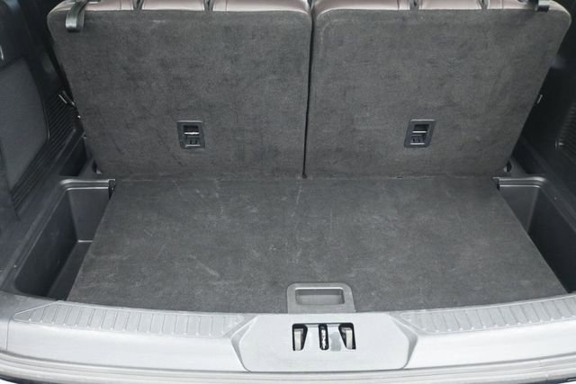 Used 2025 Ford Explorer Platinum w/ LUX Leather Package AWD/4WD image 21