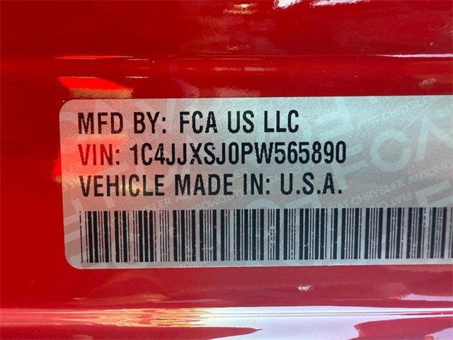 Certified 2023 Jeep Wrangler Unlimited Rubicon 392 image 32