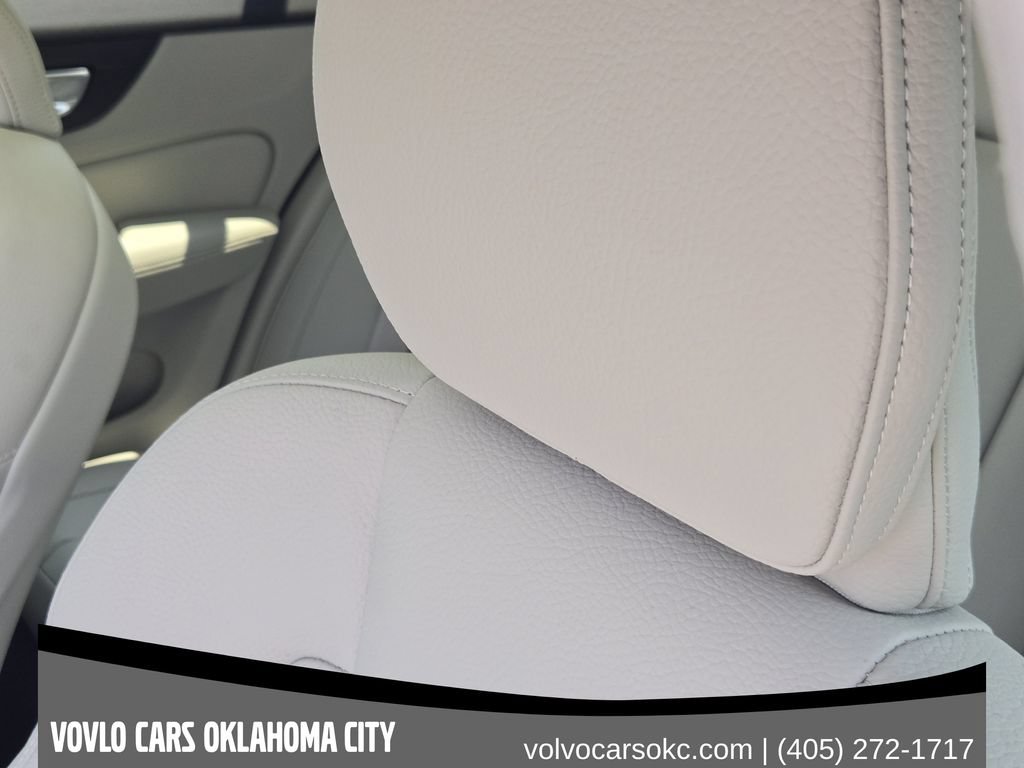 Certified 2026 Volvo V60 B5 Cross Country Plus w/ Climate Package AWD/4WD image 17