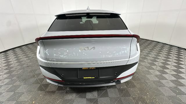 Used 2025 Kia EV6 Light AWD/4WD image 3