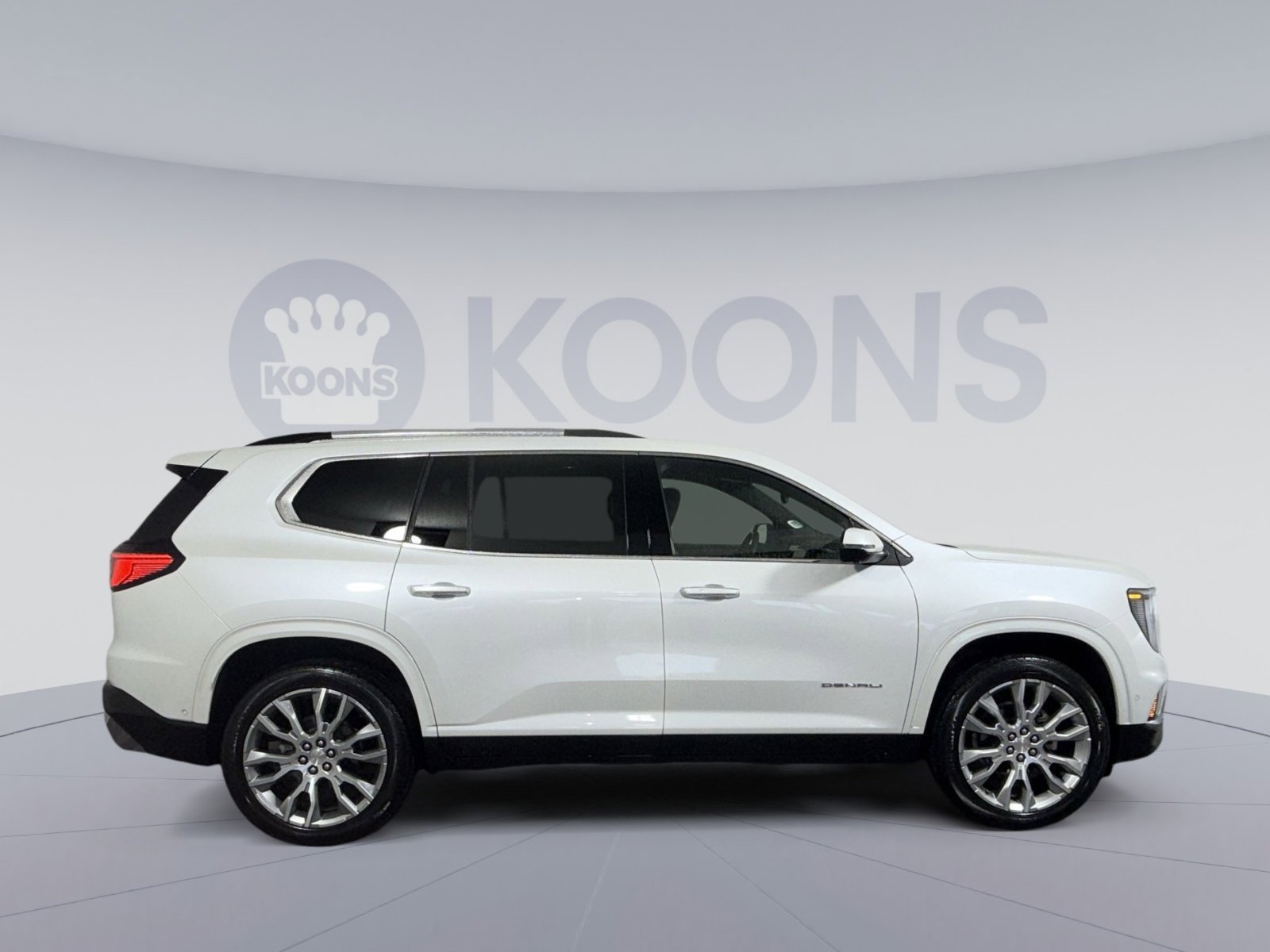 Used 2025 GMC Acadia Denali w/ Super Cruise Package AWD/4WD image 8