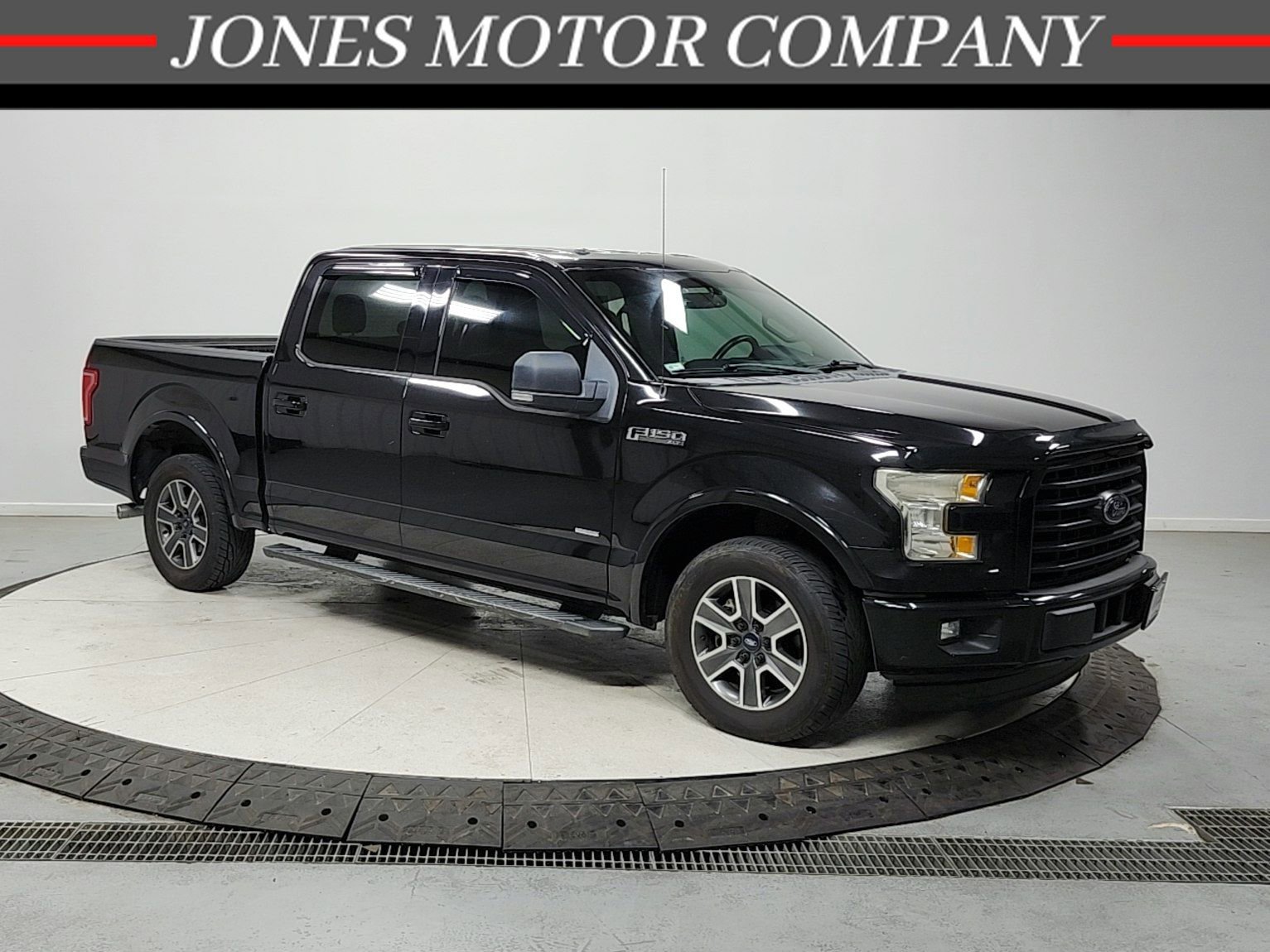 Used 2015 Ford F150 XLT w/ Equipment Group 301A Mid RWD image 1