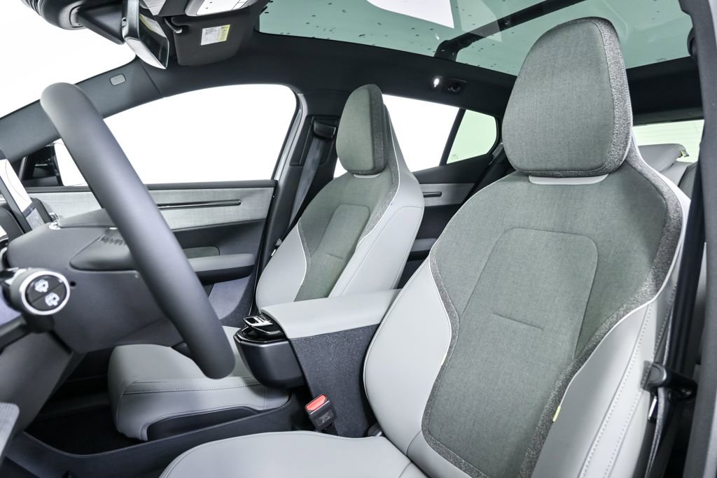 New 2026 Volvo EX30 Cross Country Ultra w/ Protection Package Premier image 5