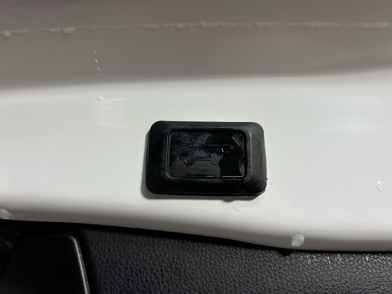 Used 2022 Toyota RAV4 XLE Premium image 31