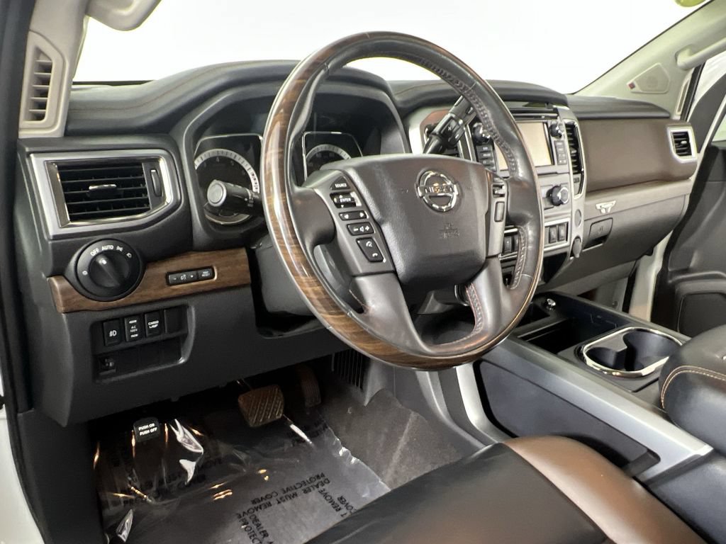 Used 2018 Nissan Titan Platinum Reserve w/ Platinum Utility Package AWD/4WD image 24