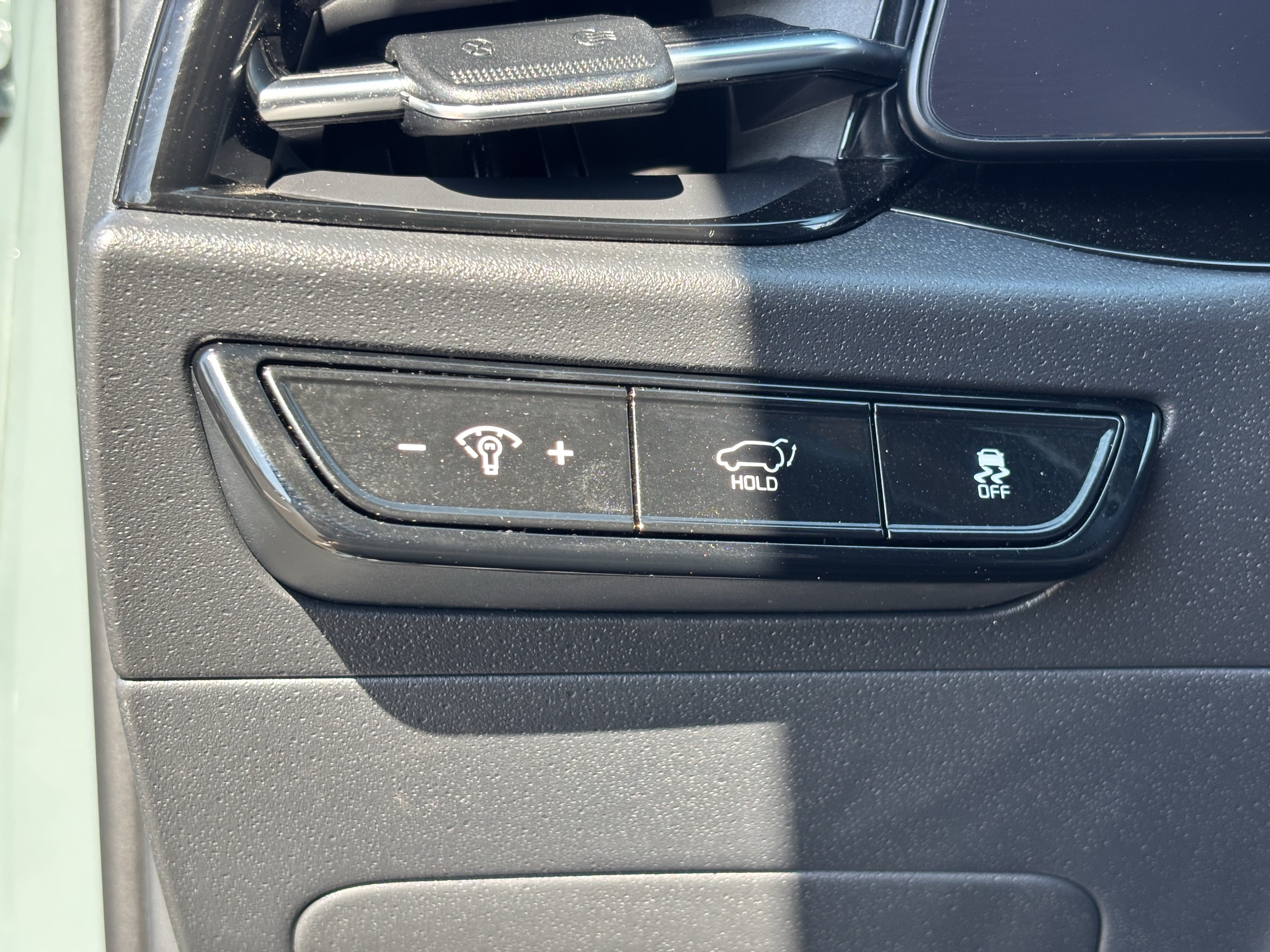 Certified 2023 Kia Niro Wind FWD image 29