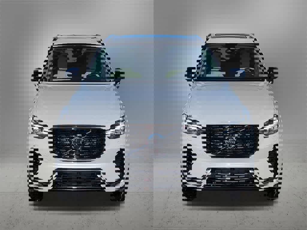 Used 2025 Volvo XC60 T8 Core w/ Protection Package Premier image 9