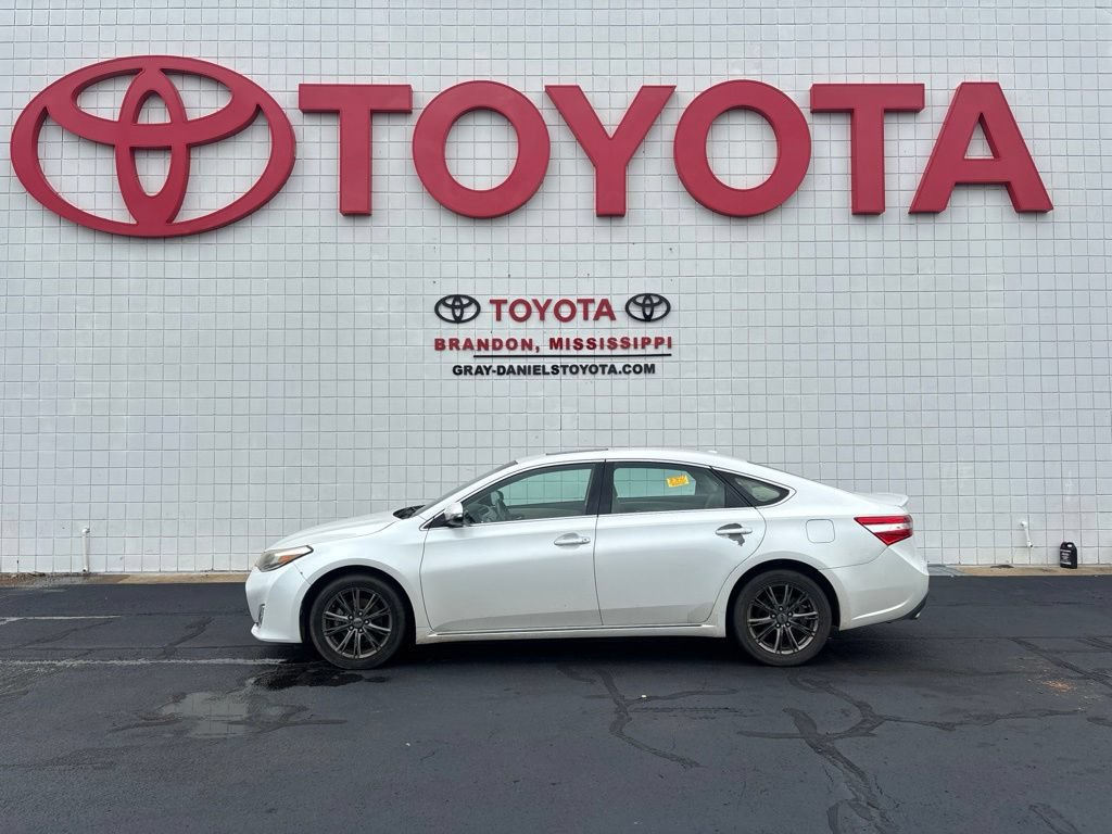 Used 2014 Toyota Avalon XLE Premium FWD image 4