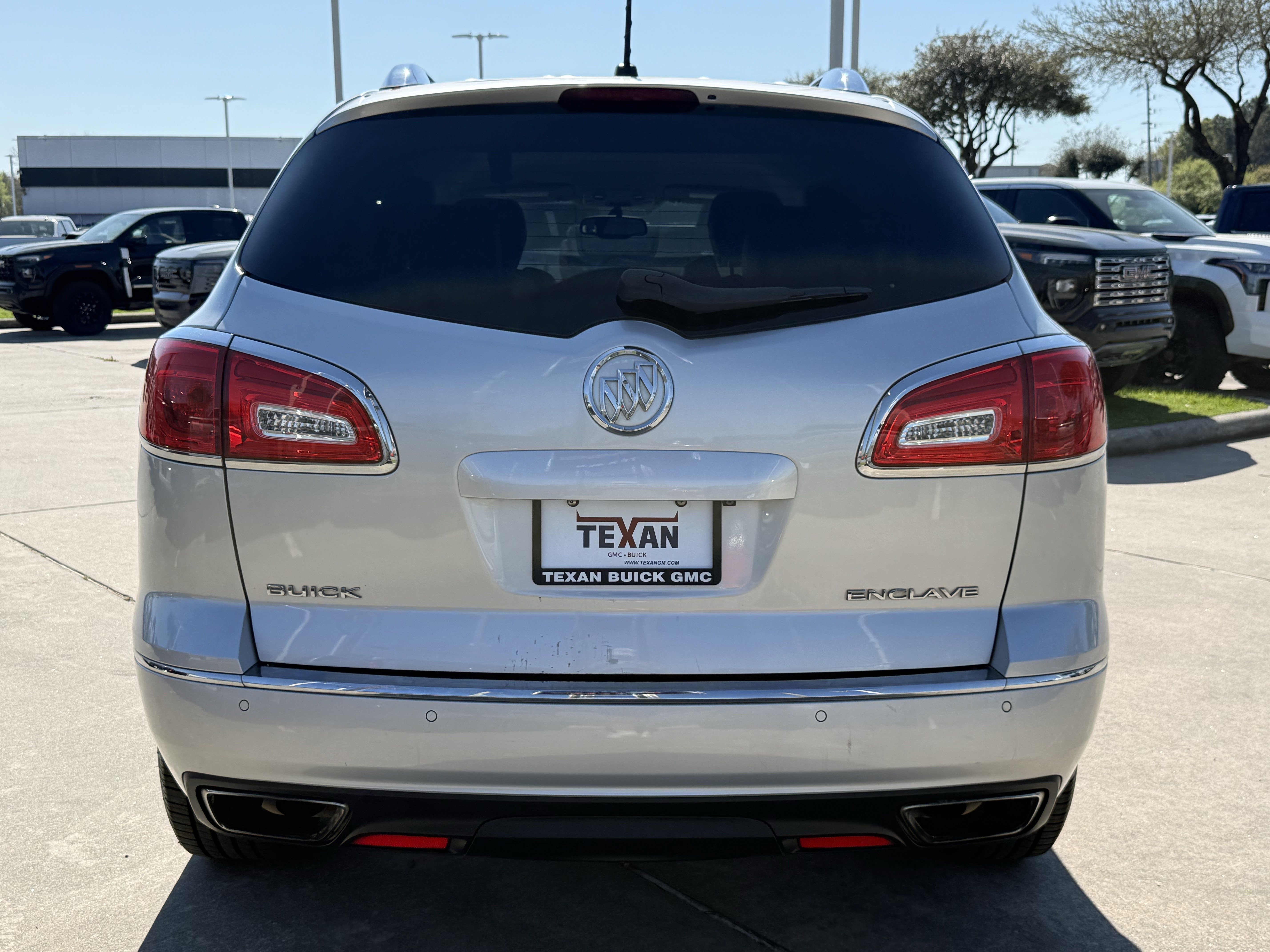 Used 2015 Buick Enclave Leather image 6