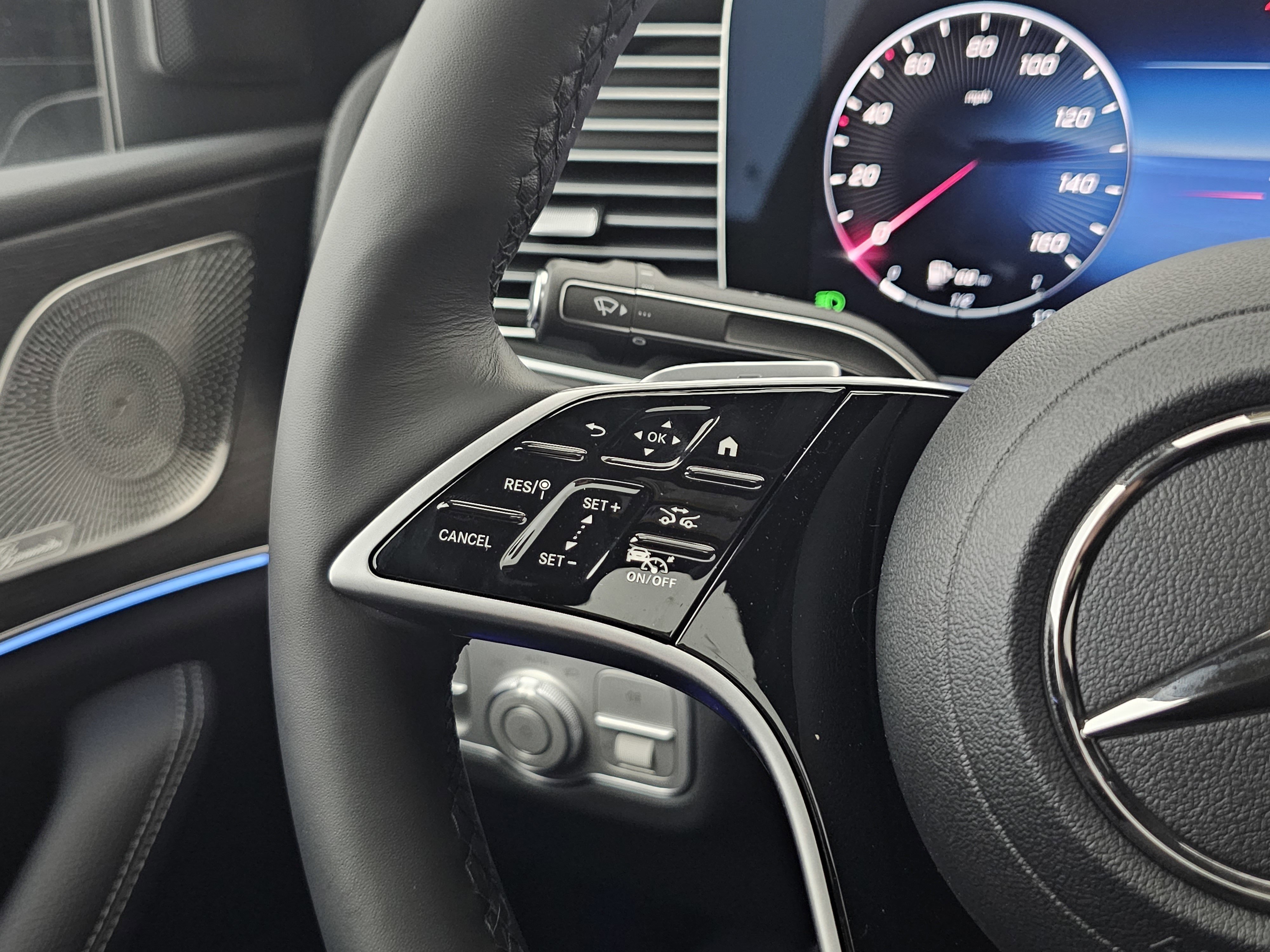 New 2026 Mercedes-Benz GLE 450 4MATIC Coupe image 38