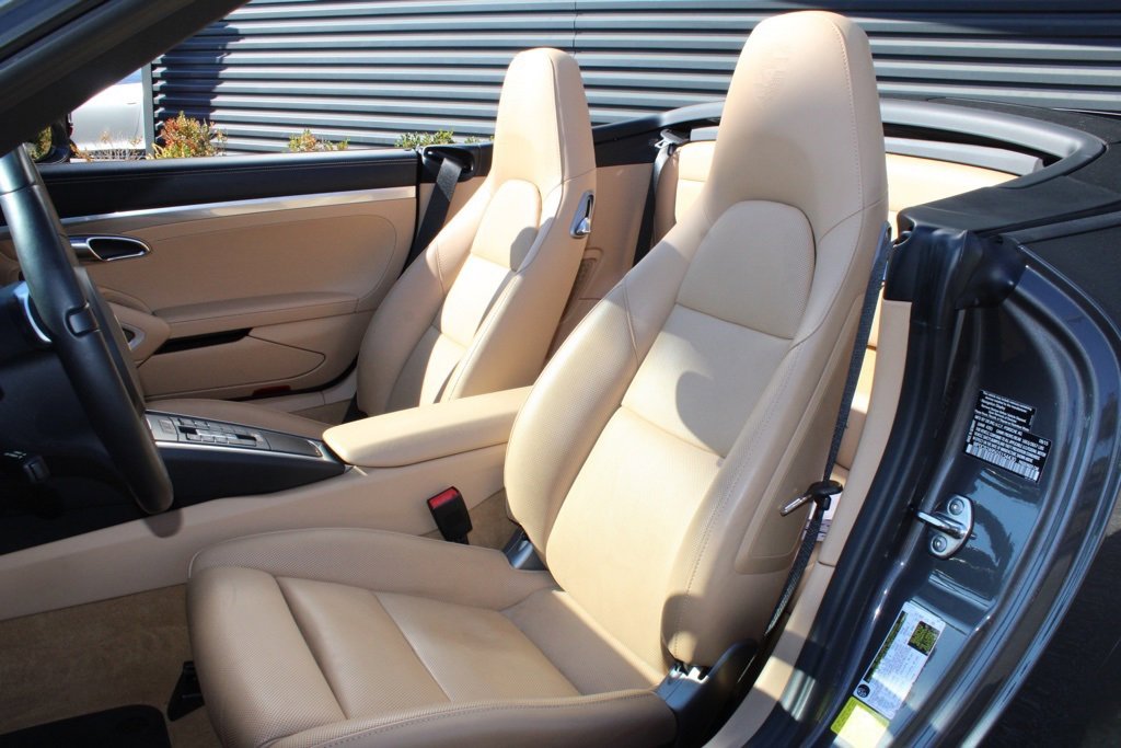 Used 2016 Porsche 911 Carrera S image 5