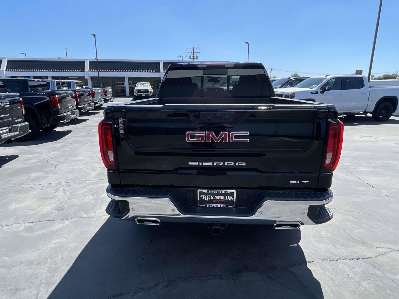 New 2026 GMC Sierra 1500 SLT w/ SLT Premium Package AWD/4WD image 6