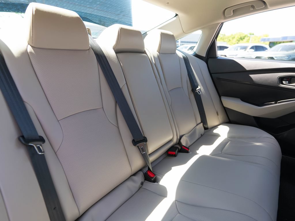 Used 2023 Honda Accord EX-L image 39