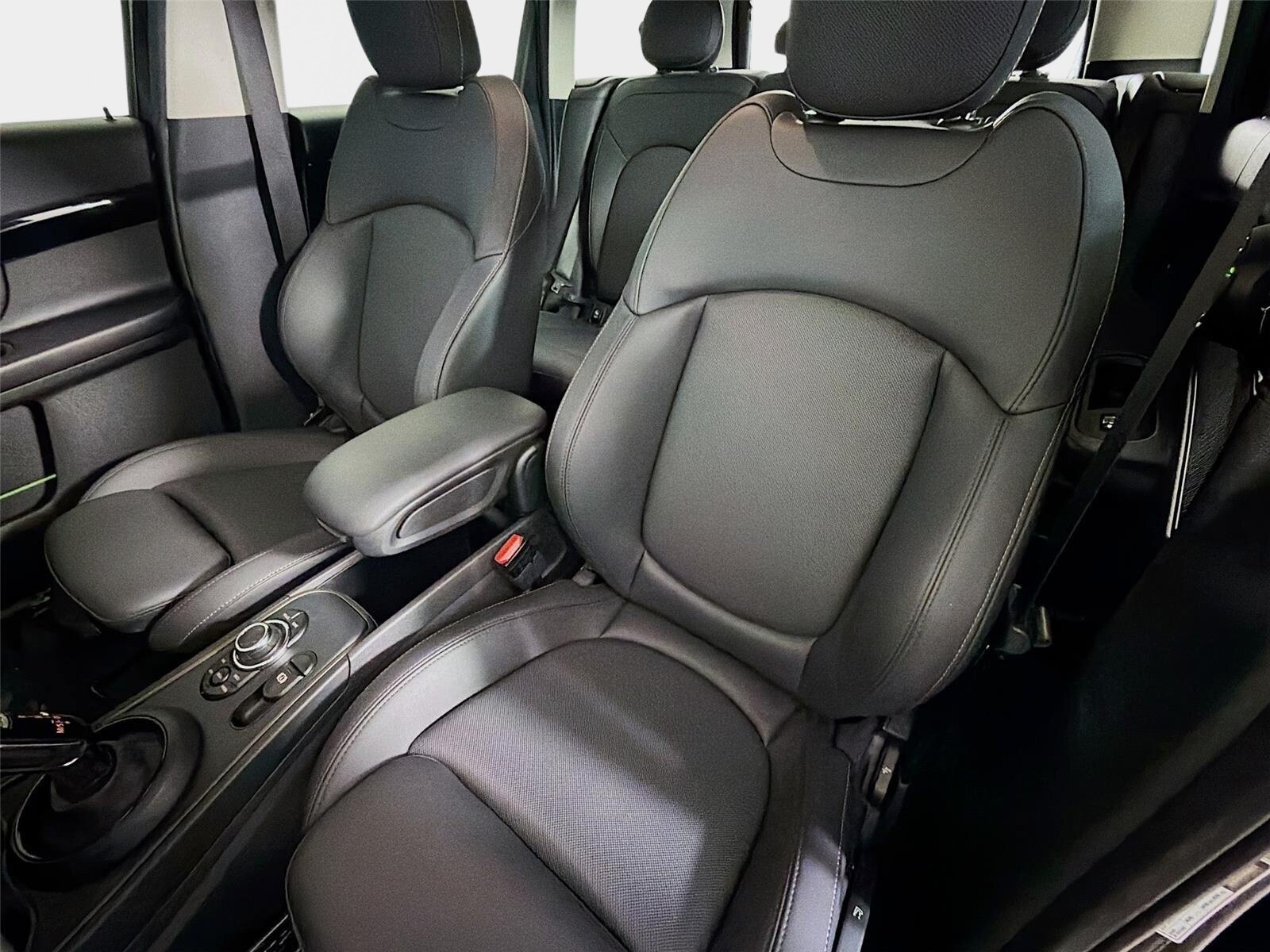 Used 2024 MINI Cooper Countryman S FWD image 11