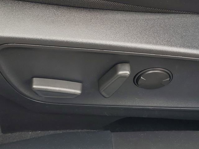 Certified 2024 Ford Escape ST-Line w/ Tech Pack #1 AWD/4WD image 13